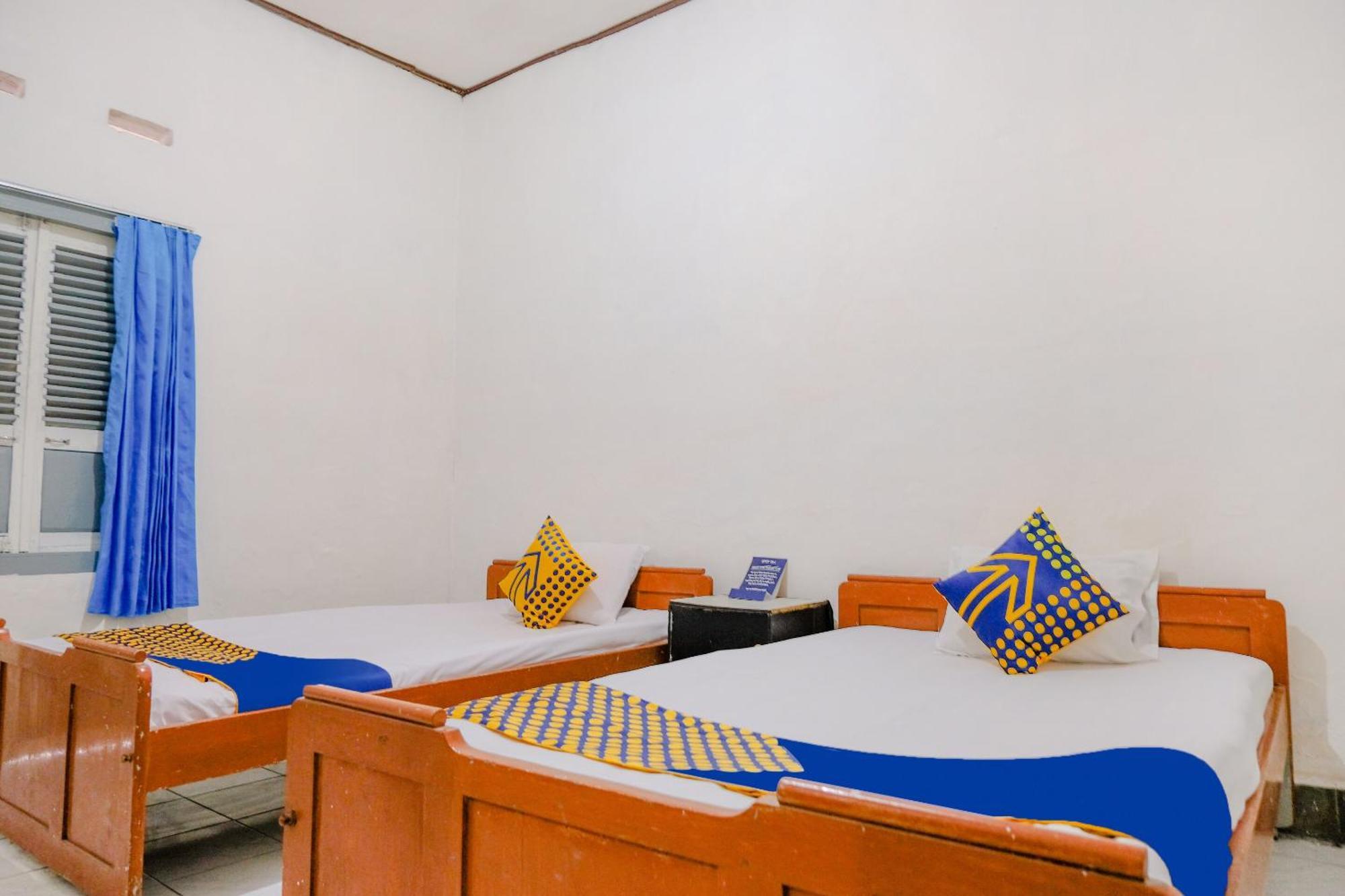 Oyo Life 2638 Hotel Raya Sarangan Εξωτερικό φωτογραφία