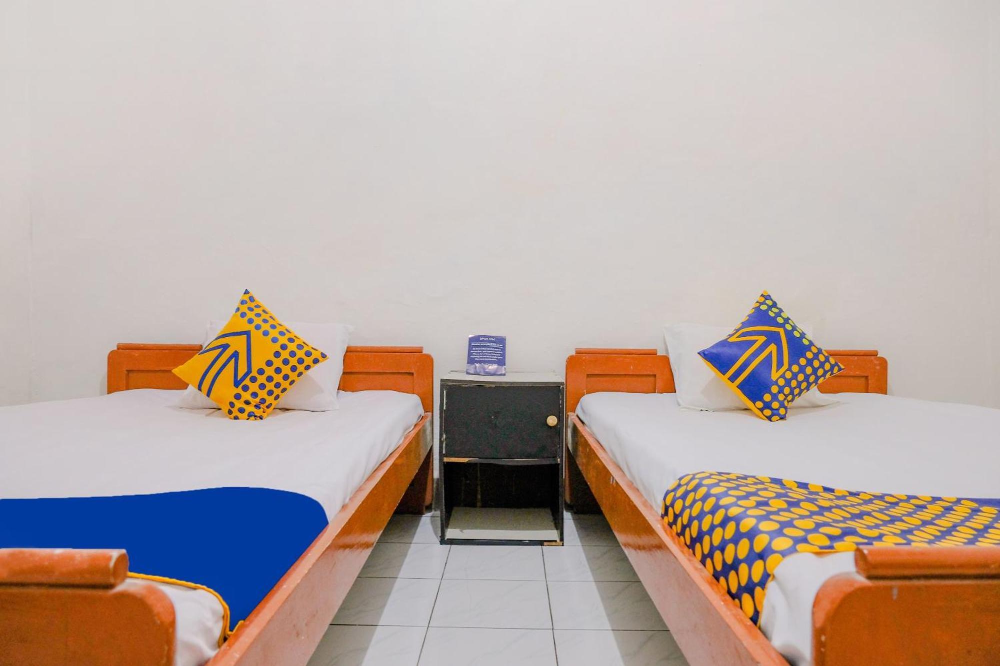 Oyo Life 2638 Hotel Raya Sarangan Εξωτερικό φωτογραφία