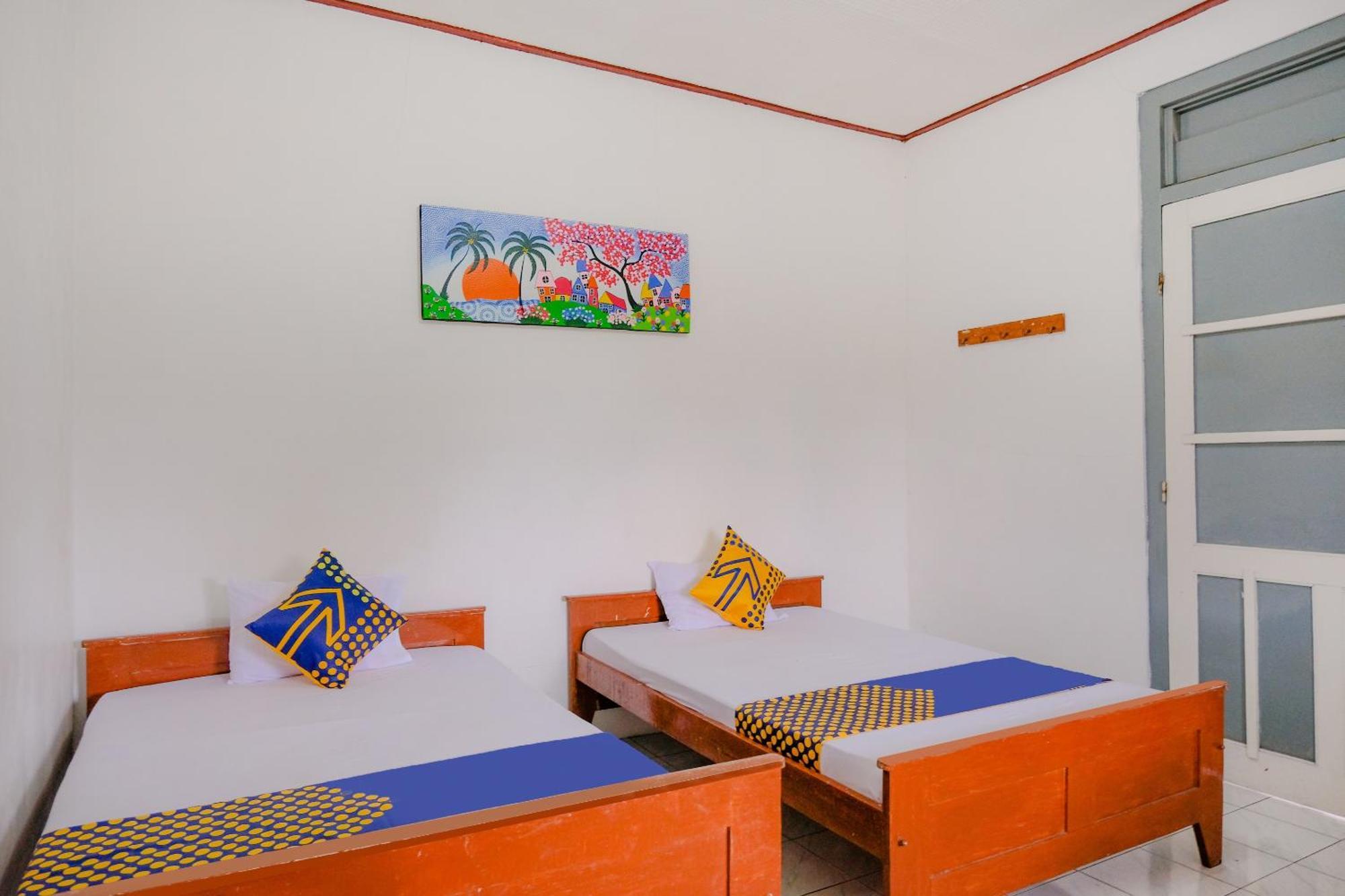 Oyo Life 2638 Hotel Raya Sarangan Εξωτερικό φωτογραφία